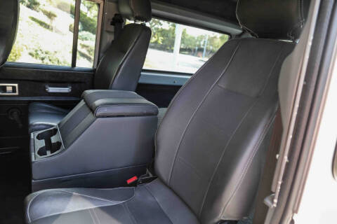 1984 Land Rover Defender