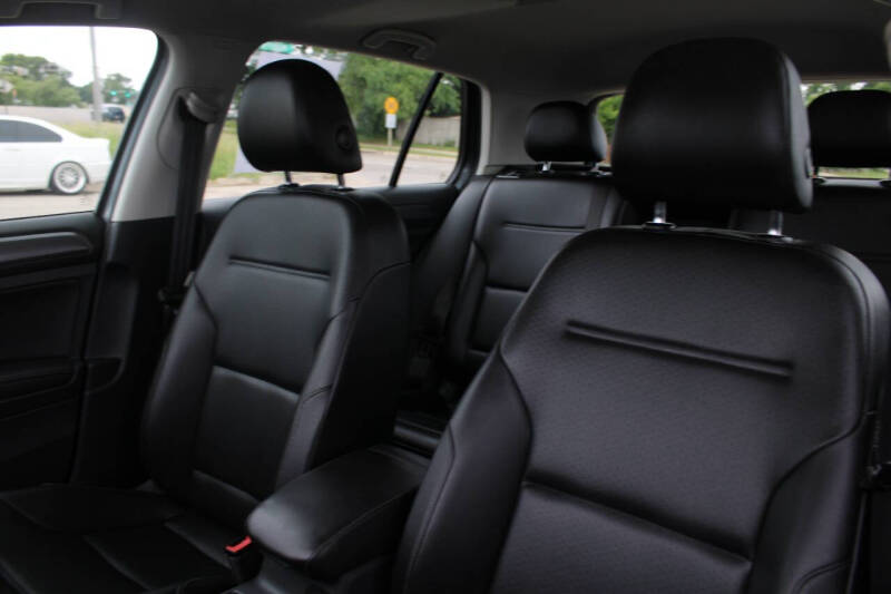 2021 Volkswagen Golf TSI