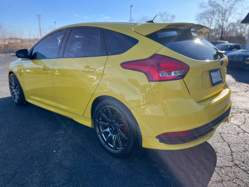 2017 Ford Focus ST