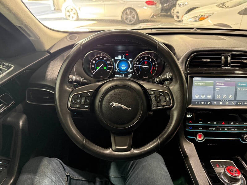 2020 Jaguar F-PACE 25t Premium