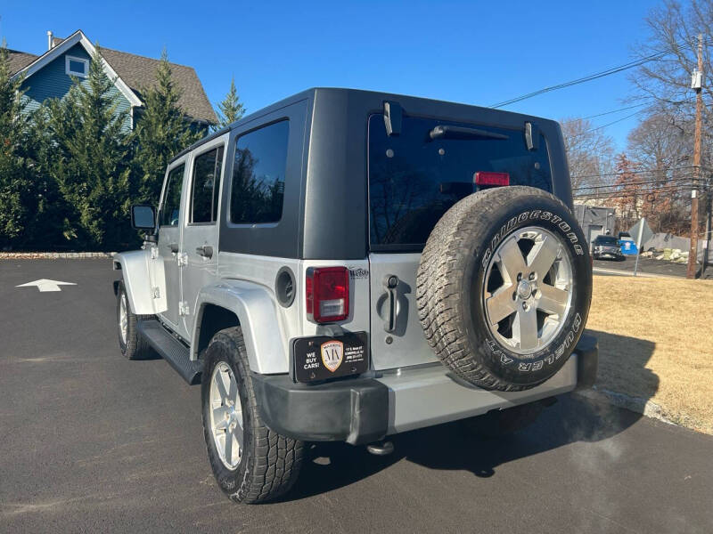 2009 Jeep Wrangler Unlimited Sahara photo 7