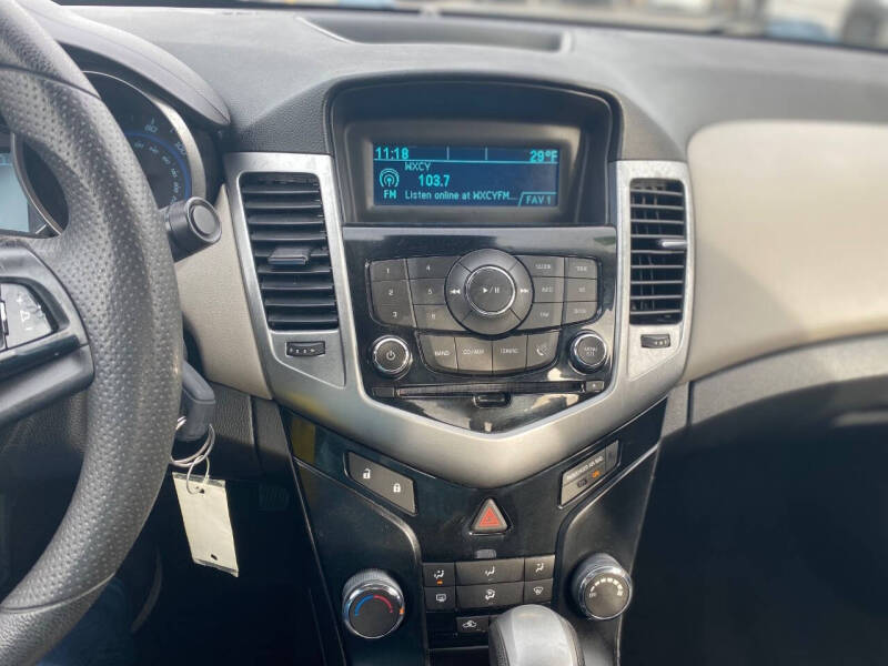 2014 Chevrolet Cruze LS Auto