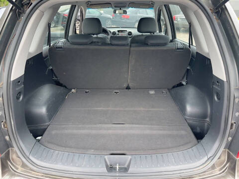 2009 Kia Rondo LX