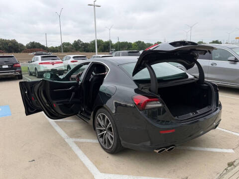 2023 Maserati Ghibli Modena