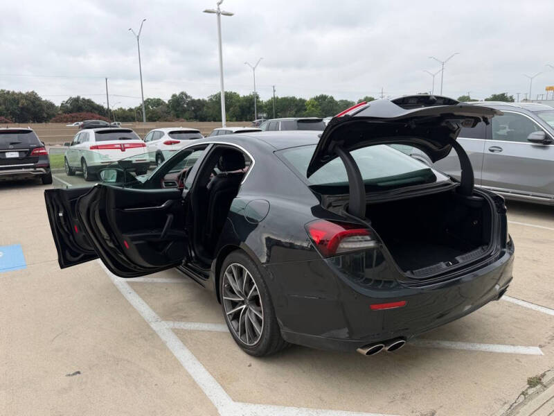 2023 Maserati Ghibli Modena