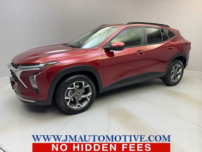 2024 Chevrolet Trax LT's photo