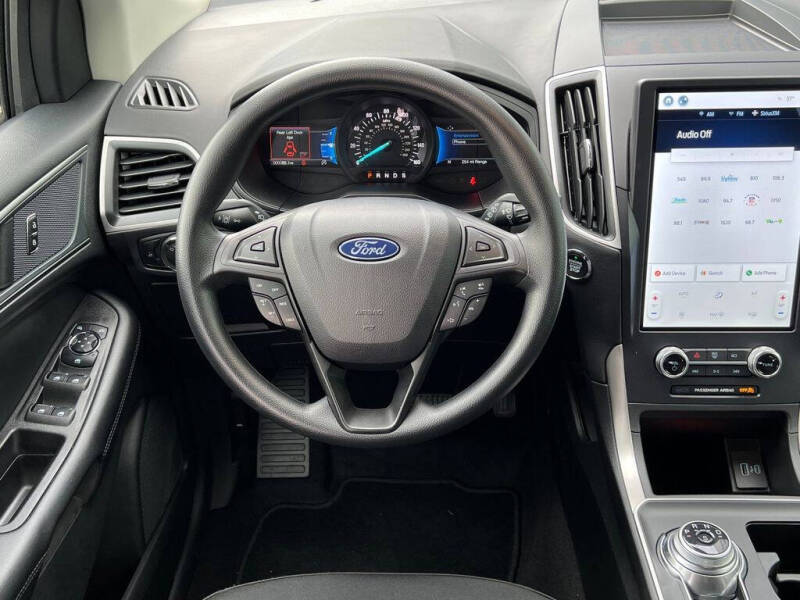 2024 Ford Edge SE