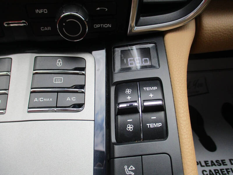2013 Porsche Panamera 4