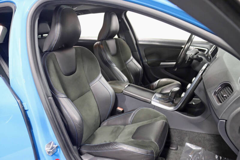 2017 Volvo V60 T6 Polestar