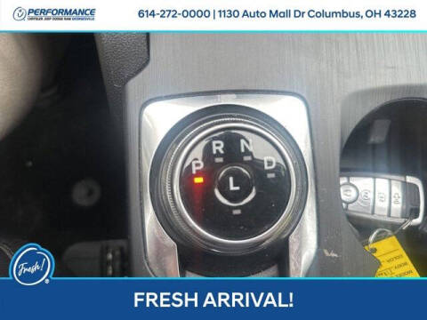 2022 Ford Escape Hybrid Titanium