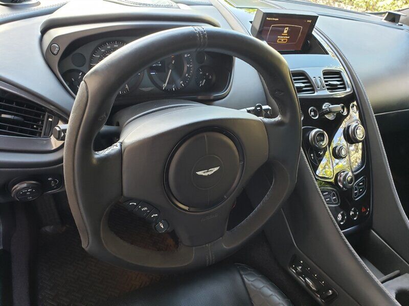 2014 Aston Martin Vanquish 12