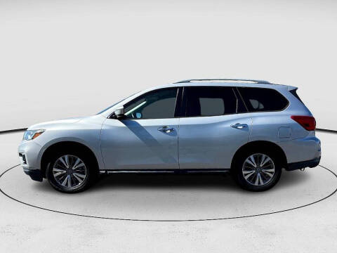 2019 Nissan Pathfinder SV