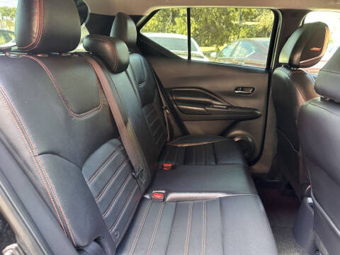 2019 Nissan Kicks SR