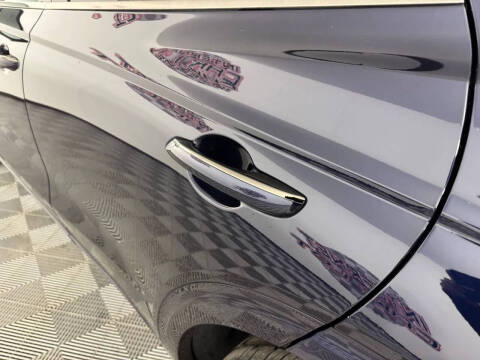 2023 Genesis GV70 2.5T Standard