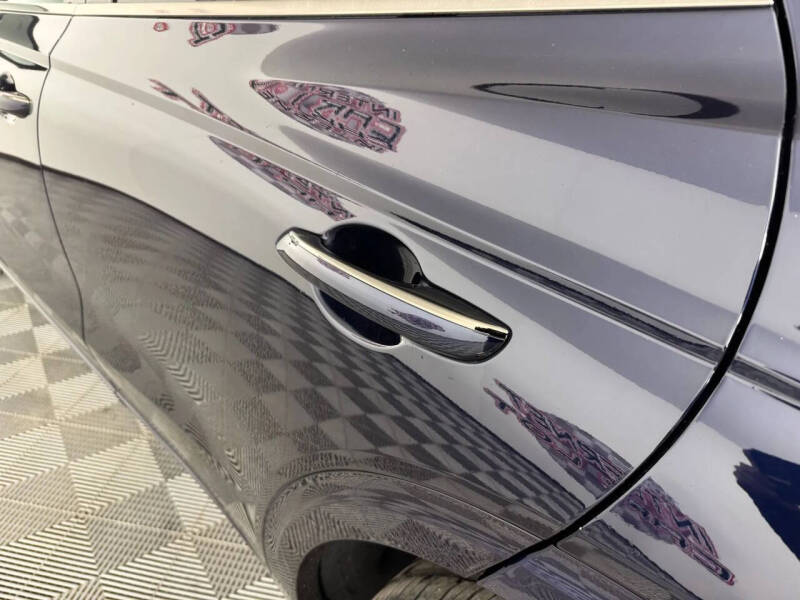 2023 Genesis GV70 2.5T Standard