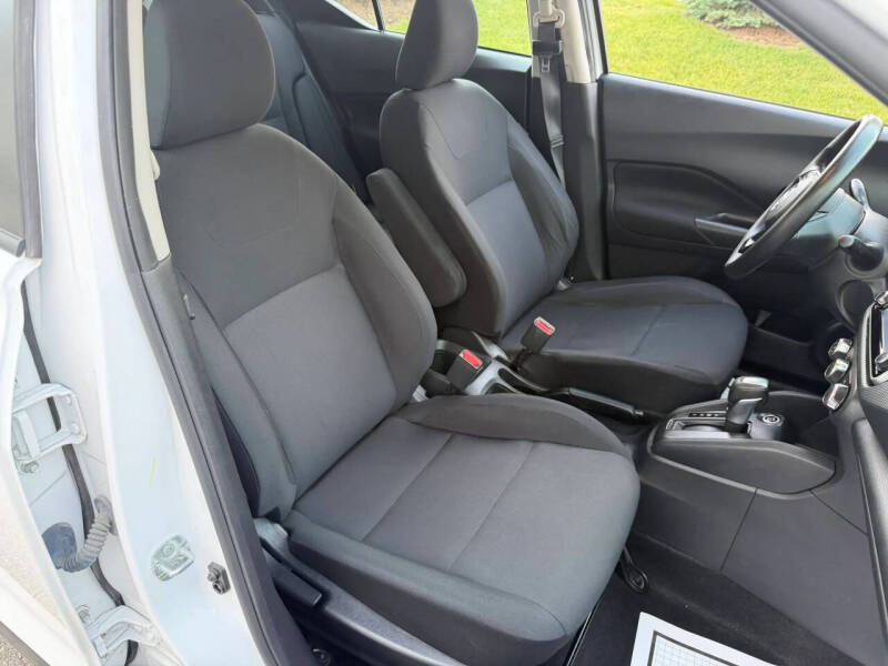 2023 Nissan Kicks S