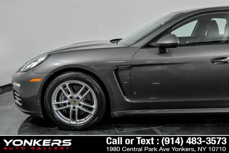 2016 Porsche Panamera