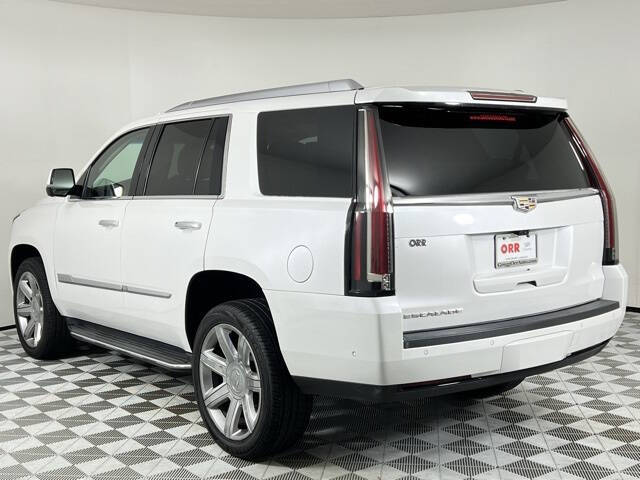 2020 Cadillac Escalade Luxury