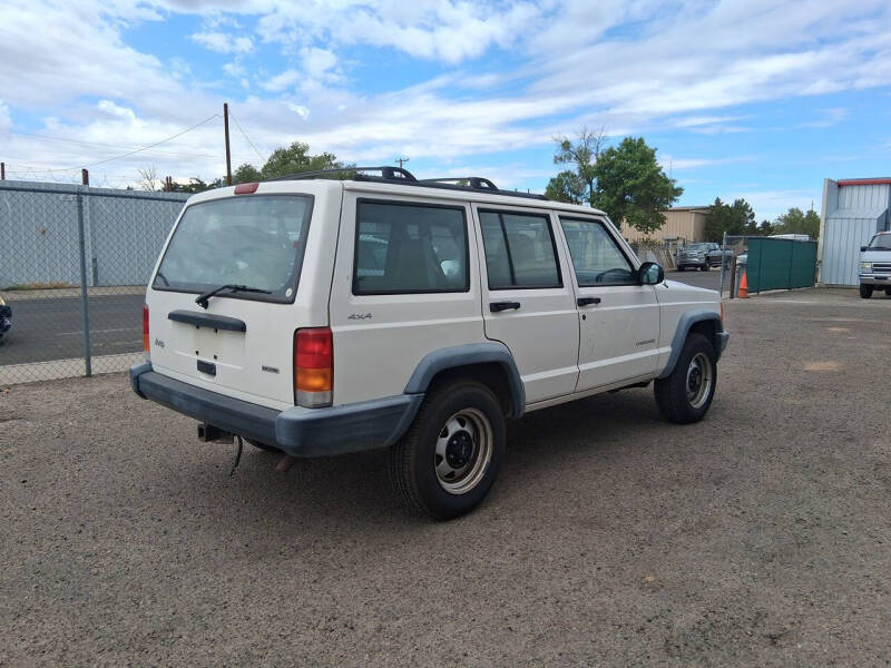 2000 Jeep Cherokee SE