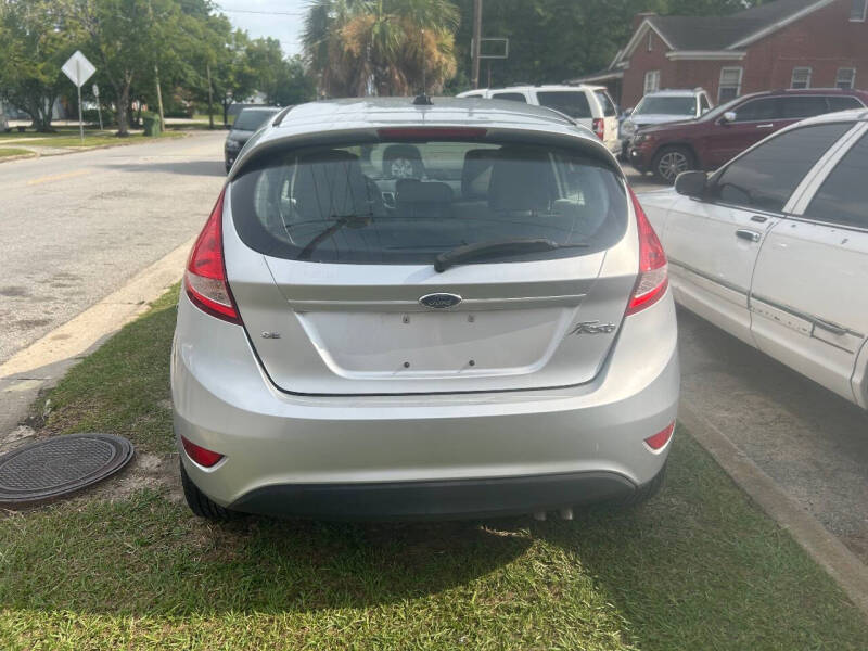2011 Ford Fiesta SE