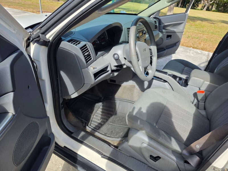 2005 Jeep Grand Cherokee Laredo