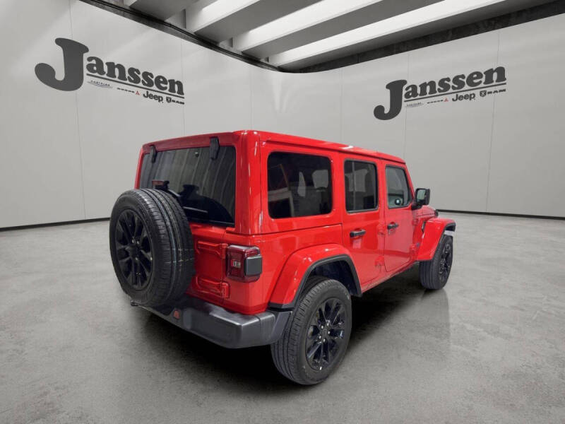 2025 Jeep Wrangler Sahara 4xe