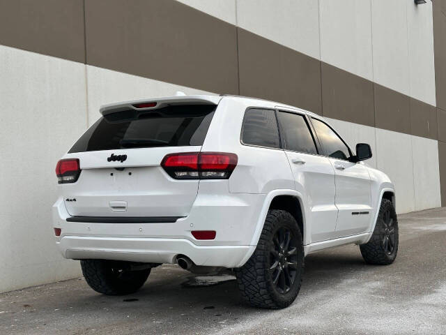 2020 Jeep Grand Cherokee for sale at Phoenix Motor Co in Romulus, MI