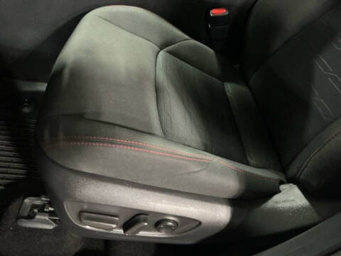 2024 Toyota RAV4 Prime SE