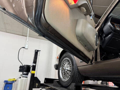 1986 Jaguar XJ-Series XJ6 Vanden Plas