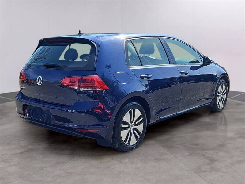 2016 Volkswagen e-Golf SE