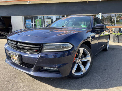 2017 Dodge Charger SXT