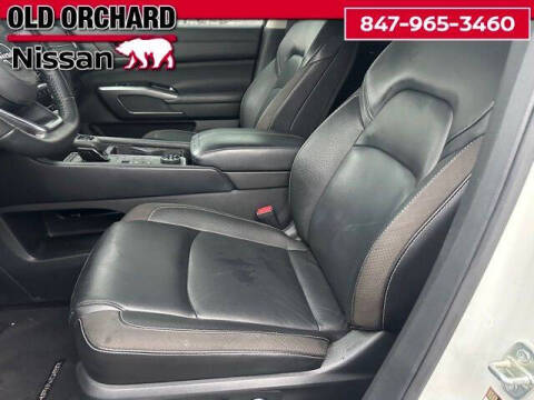 2023 Nissan Pathfinder SL