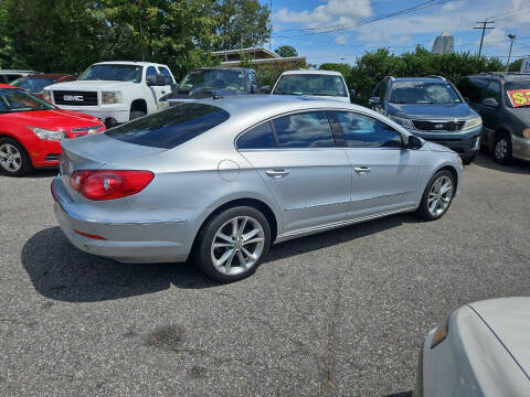2010 Volkswagen CC Luxury