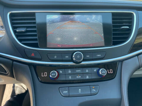 2017 Buick LaCrosse Essence