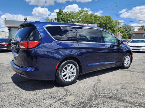 2017 Chrysler Pacifica Touring