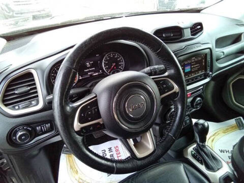 2017 Jeep Renegade Deserthawk