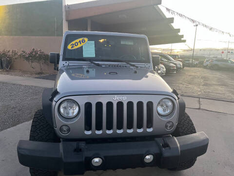 2016 Jeep Wrangler Unlimited for sale at CURIEL'S AUTO SALES LLC in Yuma AZ