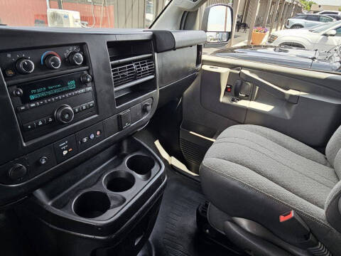 2017 Chevrolet Express 2500