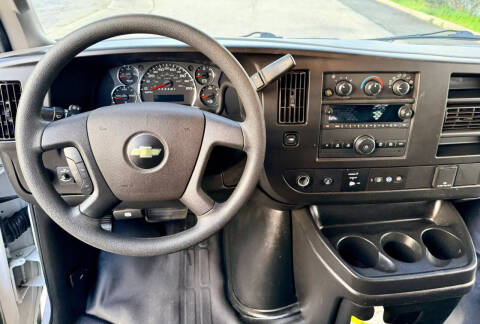 2021 Chevrolet Express 2500
