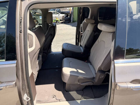 2018 Chrysler Pacifica Touring L