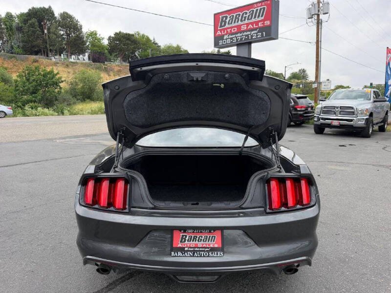 2016 Ford Mustang V6