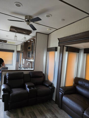 2019 Forest River Arctic Wolf 305 ML6 Orbital With Leveling