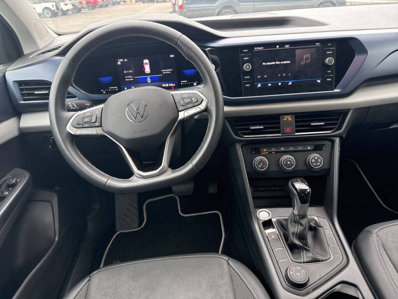 2022 Volkswagen Taos SE 4Motion