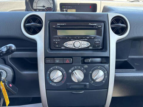 2006 Scion xB
