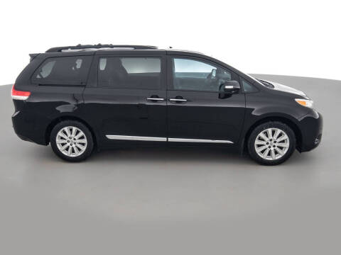 2014 Toyota Sienna Limited 7-Passenger