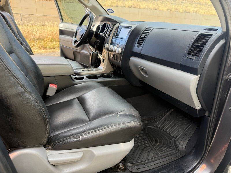 2012 Toyota Tundra Grade