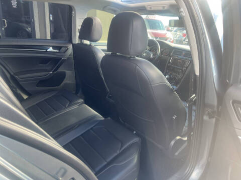 2015 Volkswagen Golf TSI SEL