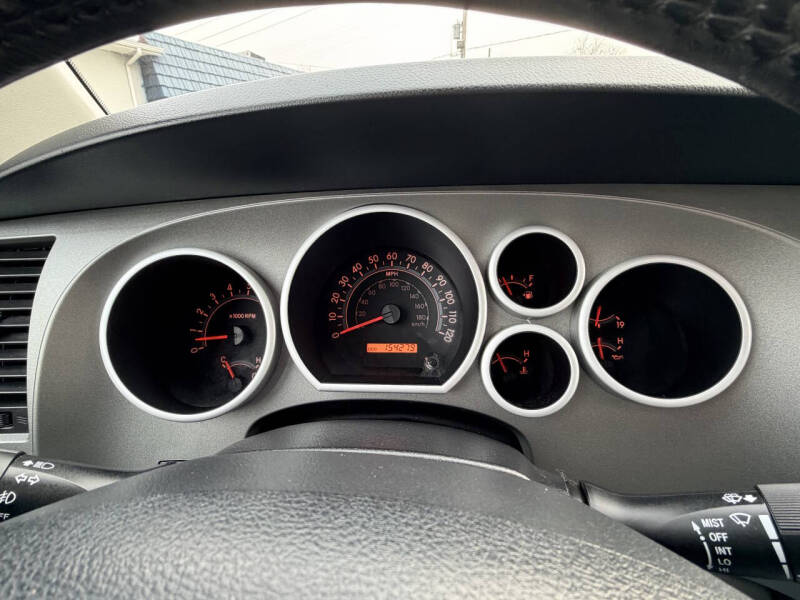 2013 Toyota Sequoia SR5