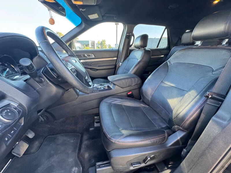 2017 Ford Explorer Sport