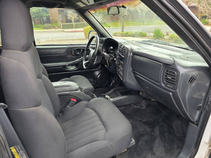 2003 Chevrolet Blazer LS